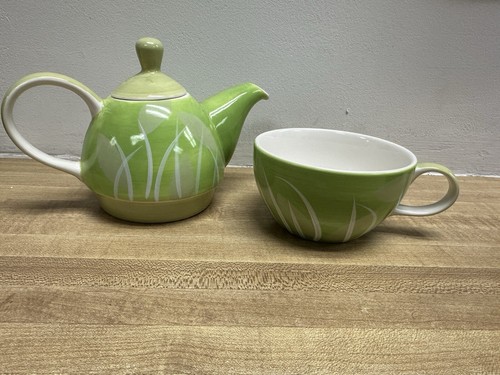 HuesNBrews Stacking Tea Set 16 oz Green Leaves / Grass Make 2 Cups - Picture 2 of 9