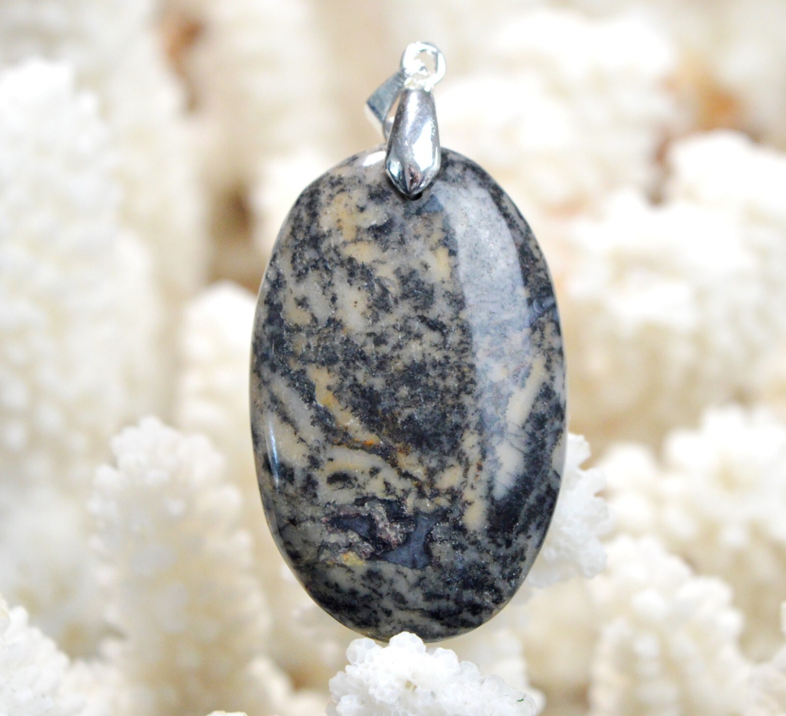 Agate dendrite de Turquie 57 carats, cabochon haut de gamme pour création de bijou unique