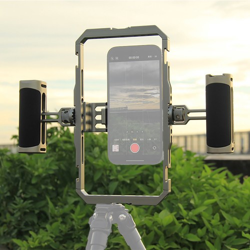 Universal Smartphone Video Rig with Dual Handles Phone Cage Photography Case - Picture 6 of 17