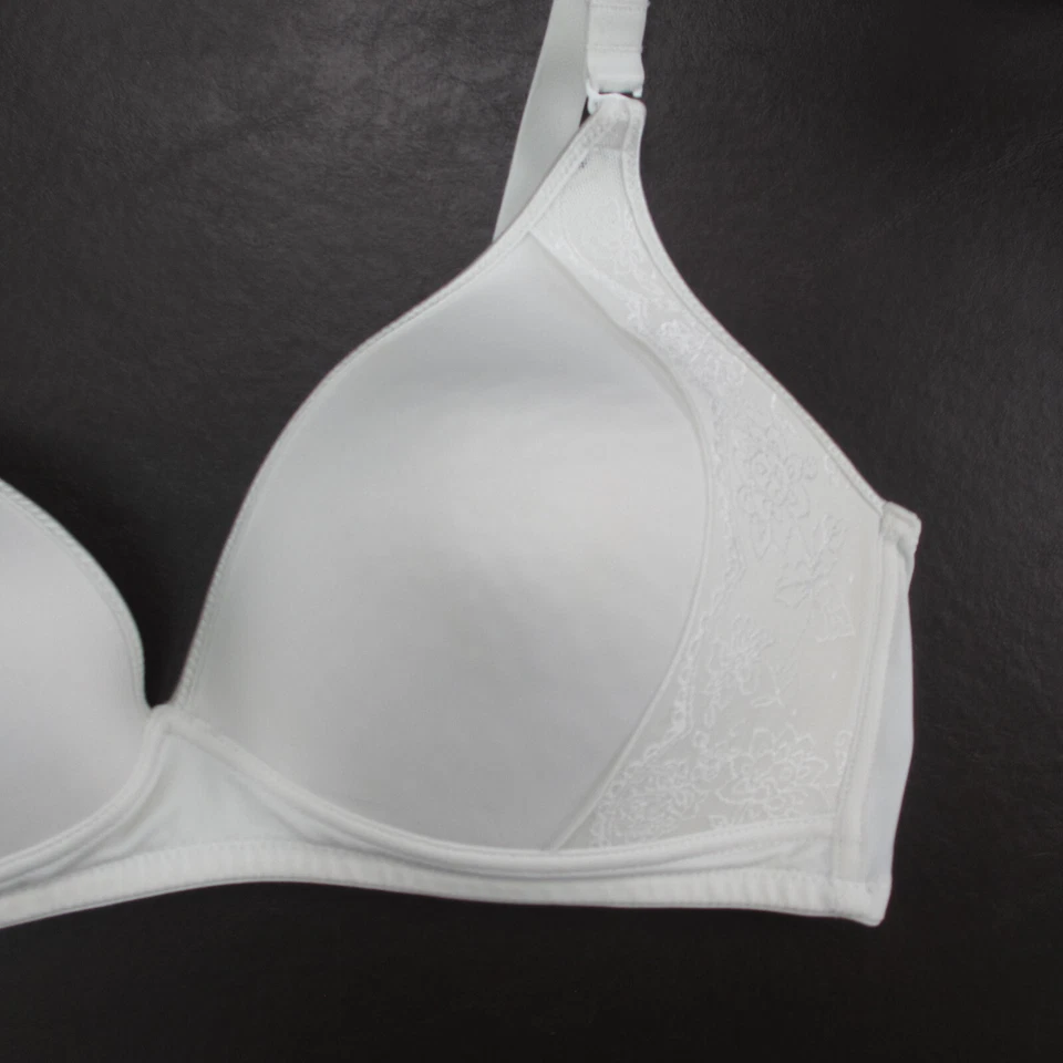 Sujetador Bestform 38C Blanco Acolchado Inalámbrico Cierre Ajustable Trasero Foto 4 de 4