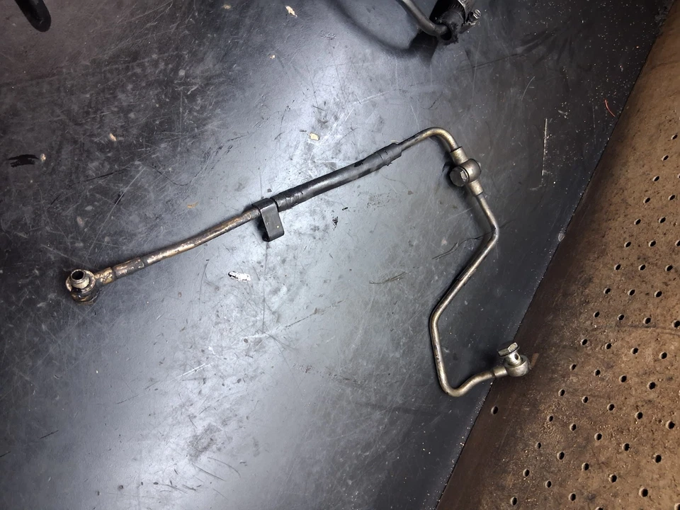 Injector Fuel Lines and return lines 2006 Ram 2500 5.9L Diesel Used OEM A41 - Image 3 of 4