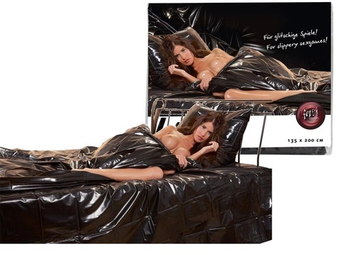 Copripiumino impermeabile laccato nero per massaggi e giochi erotici di coppia - Foto 7 di 8