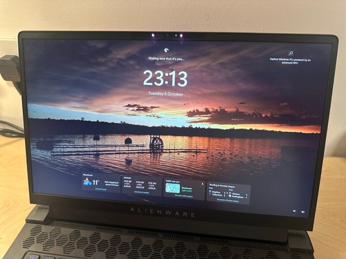 Alienware M15 R7 12th Gen i7-12700H 16GB Ram 1Tb SSD QHD 3060 - Picture 9 of 10