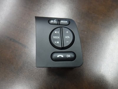 New OEM Ford F250 F350 Super Duty Steering wheel Volume Seek Voice Media Switch