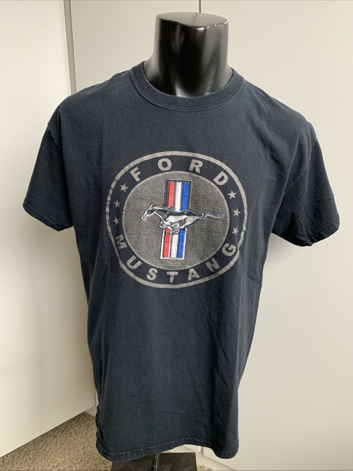 PONY T shirt uomo media Ford Mustang nera manica corta grafica