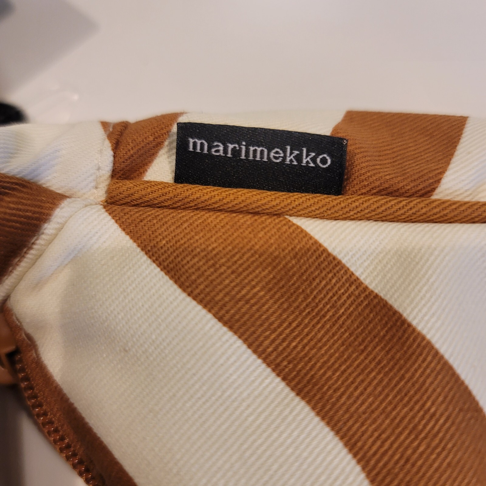 UNIQLO x Marimekko Round Mini Shoulder Bag Printed Cotton 2024 JAPAN Limited image 3