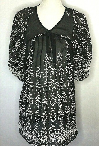 Romeo & Juliet Couture Dress Size Small Black White Sheer Short Sleeve V-Neck