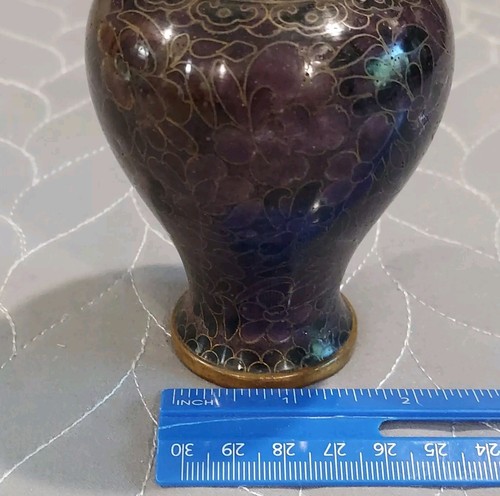 Chinese Cloisonne Burgundy Floral Gold Vase Approx. 3.75” Vintage - Picture 8 of 10
