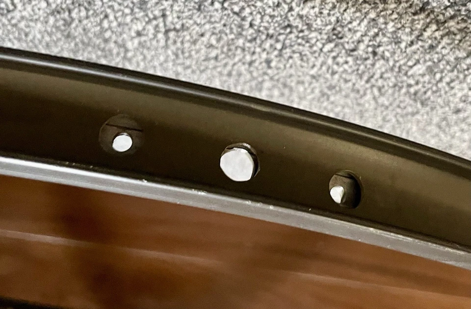 Llanta vintage Ritchey Vantage Expert 26x1,50. 450 G. 32 orificios. Tratamiento térmico 6061 T6 Foto 3 de 3