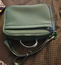 Personal Cooler Lunch Bag Insulated Green Body Shoulder Strap New