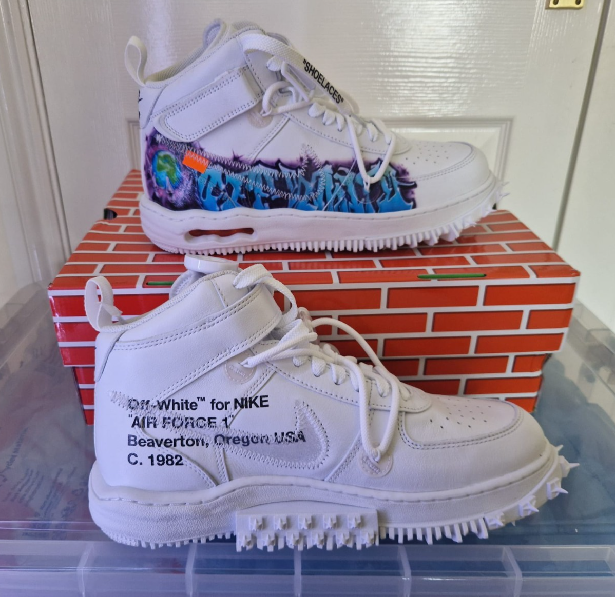 OFF WHITE X NIKE Nike Air Force 1 Mid x Off White 'graffitti' Bianco Chiaro Bianco Taglia UK 9