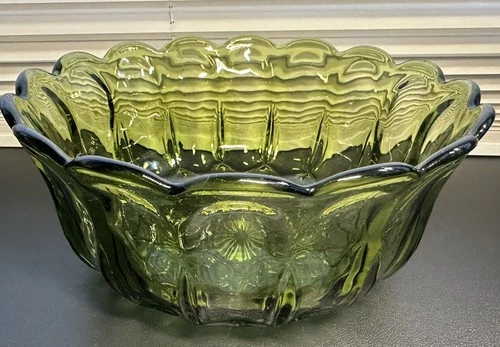 VTG Anchor Hocking Avocado Green 9" Bowl with Scalloped Edge - Fairfield Pattern