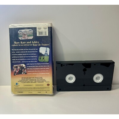 Passport to Paris -Mary Kate and Ashley The Olsen Twins - VHS