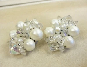 Vintage Japan Statement 60s White Pearl Rainbow Bead Cluster Clip On Earrings