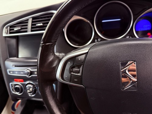 2015 DS Automobiles DS 4 1.6 BlueHDi DStyle Nav Euro 6 (s/s) 5dr HATCHBACK Diese - Picture 15 of 24