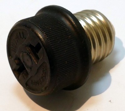 Bakelite Socket Bulb Adapter Plug Outlet Lamp Light 660W 250V two prong female
