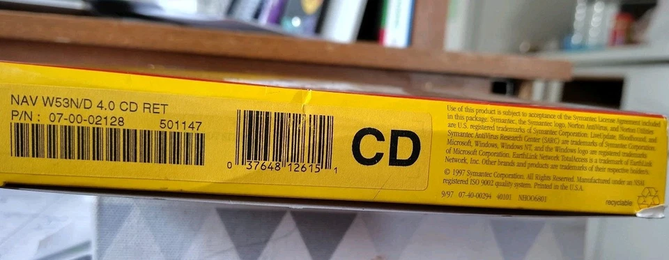 Norton Antivirus 4.0 Vintage for Windows NT, Windows 95, 3.1 DOS  - Image 4 of 4