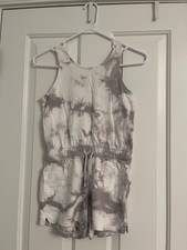 ATHLETA GIRL - GIRLS MEDIUM 8-10 - WHITE/GRAY SLEEVELESS ROUND NECK ROMPER