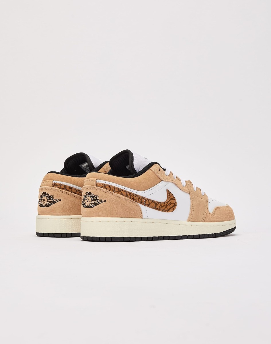 靴 Nike Air Jordan 1 Low SE \"Brown Elephant Nike Air Jordan 1 Low SE 