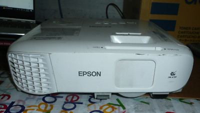 Epson PowerLite 980W WXGA 3LCD Dual HDMI Projector  6000 Lamp Hour