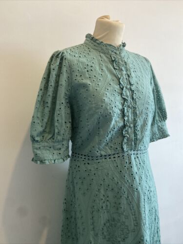 Abito Wyse London taglia 2 (UK 10) nuovo con etichette Fabienne Broderie Pistacchio verde - Foto 6 di 11