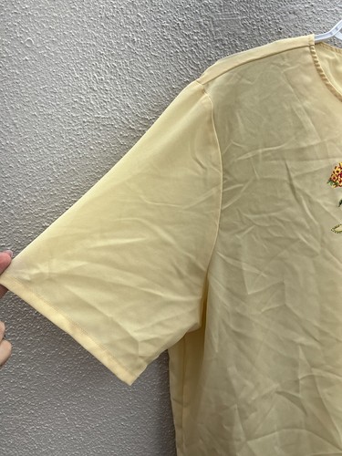 Womens BonWorth Shirt Size Unknown Yellow Embroidered Floral Short Sleeve - Picture 2 of 12