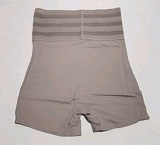 Marilyn Monroe Shape Wear Shorts Smoothing Mid Thigh Length Stretch Fit size 1X