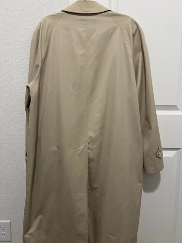 Vtg Burberrys Men’s Beige Long Trench Coat Nova Check Lining no belt image 4