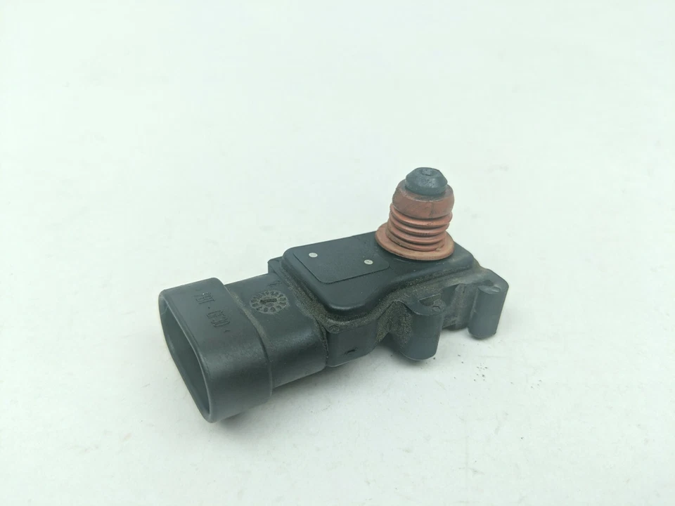 Sensor de flujo de aire másico Harley Davidson Fat Boy FLSTFI 03 16212460 Foto 2 de 4