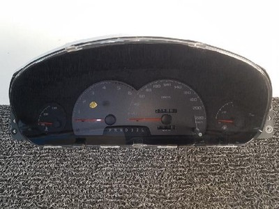 2002 Hyundai Trajet XG Instrument Cluster OEM 940033A765