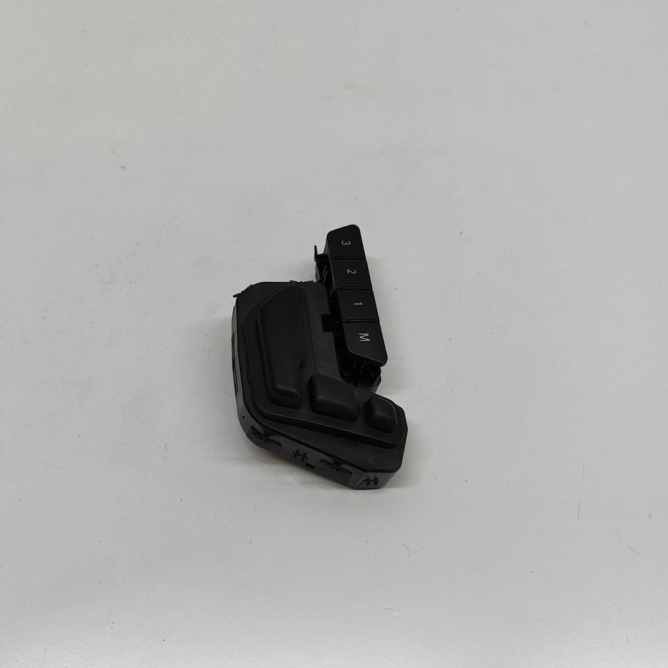 MERCEDES-BENZ M W166 Right Seat Control Buttons A1669054000 5.5 Petrol 31147109 - Image 2 of 4