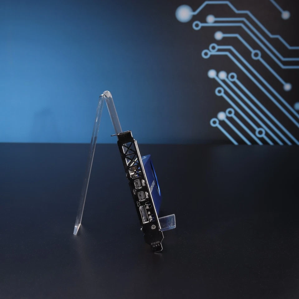 AMD Radeon PRO WX 3100 Grafikkarte // 4 GB GDDR5 // 1x DP + 2x Mini DP - Image 2 of 4