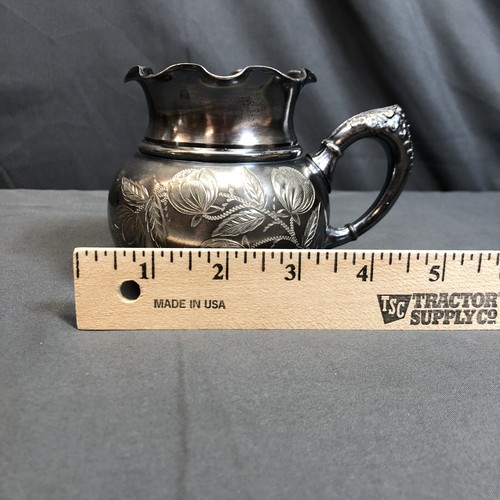 Antique Creamer Pitcher Osborn & Co Quadruple Silver Plate Fluted Lip Initialed - Picture 9 of 9