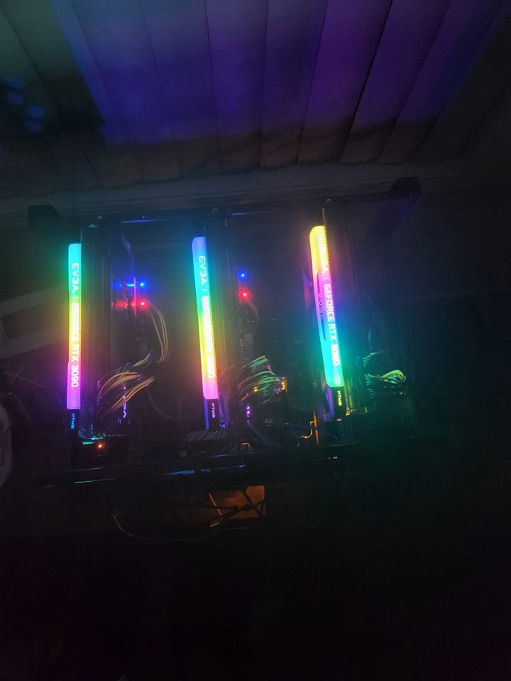 1 GPU RTX 3090 FTW3 y 1 3070 TUF 8GB. ¡Excelente estado! Foto 4 de 4