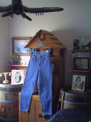 (8-14) ''CANYON RIVER BLUES'' WOMEN'S Sz. 18 1/2 JEANS (PRE-OWNED / GOWC)