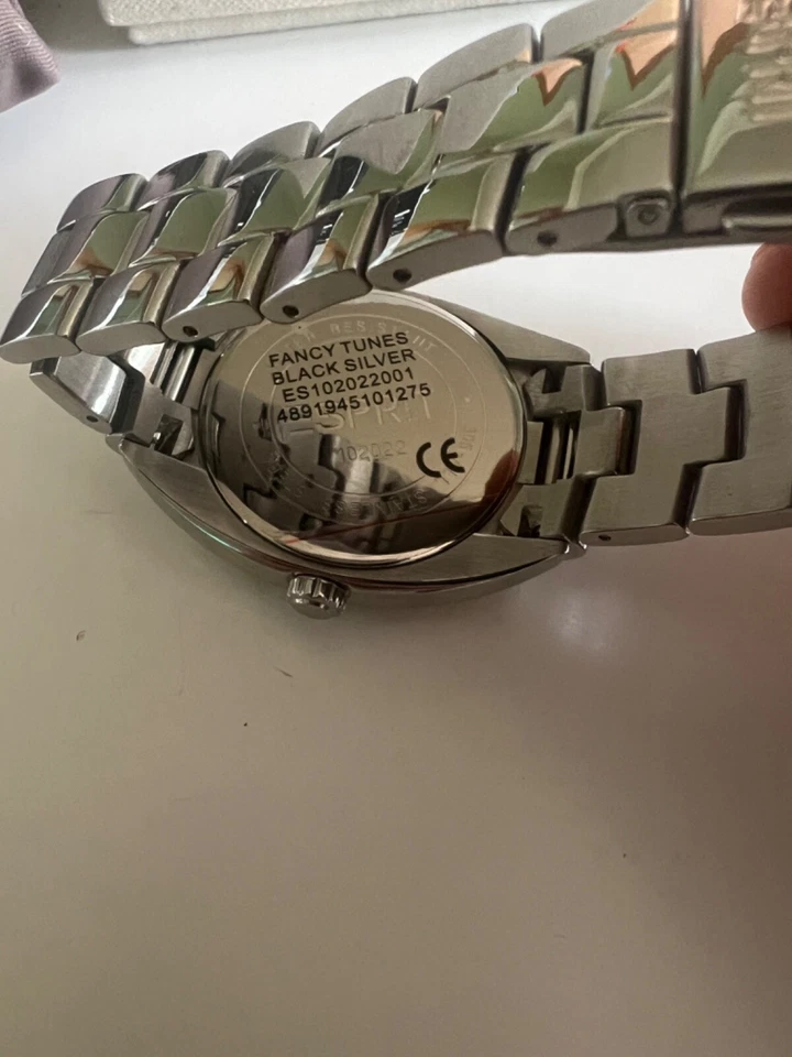 Esprit Women’s watch - authentic, black silver model 102022001 - image 4 of 4