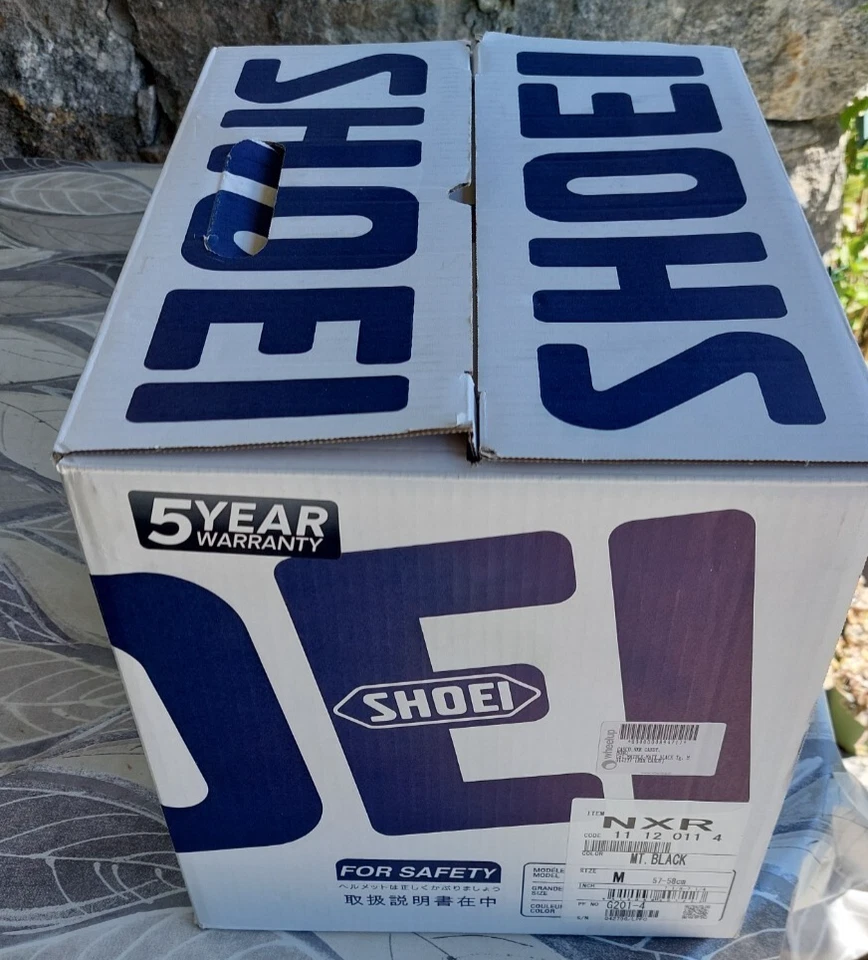 casco moto integrale Shoei NXR nero matt + Cellularline Interphone Avant - Immagine 2 di 4