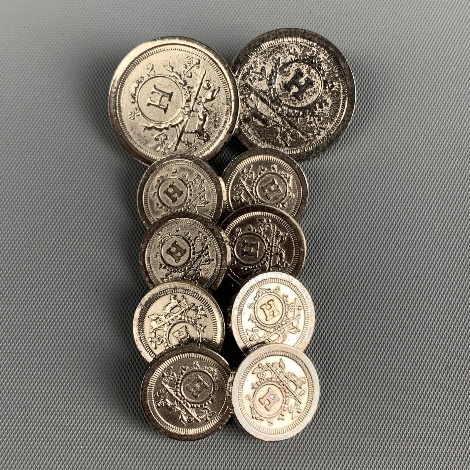Picture 1 of 4