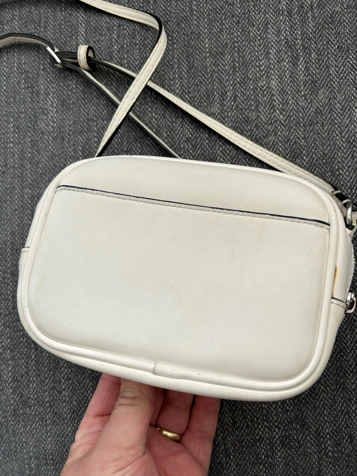 Calvin Klein Jeans White Crossbody Small Bag Long Strap - Image 3 of 4