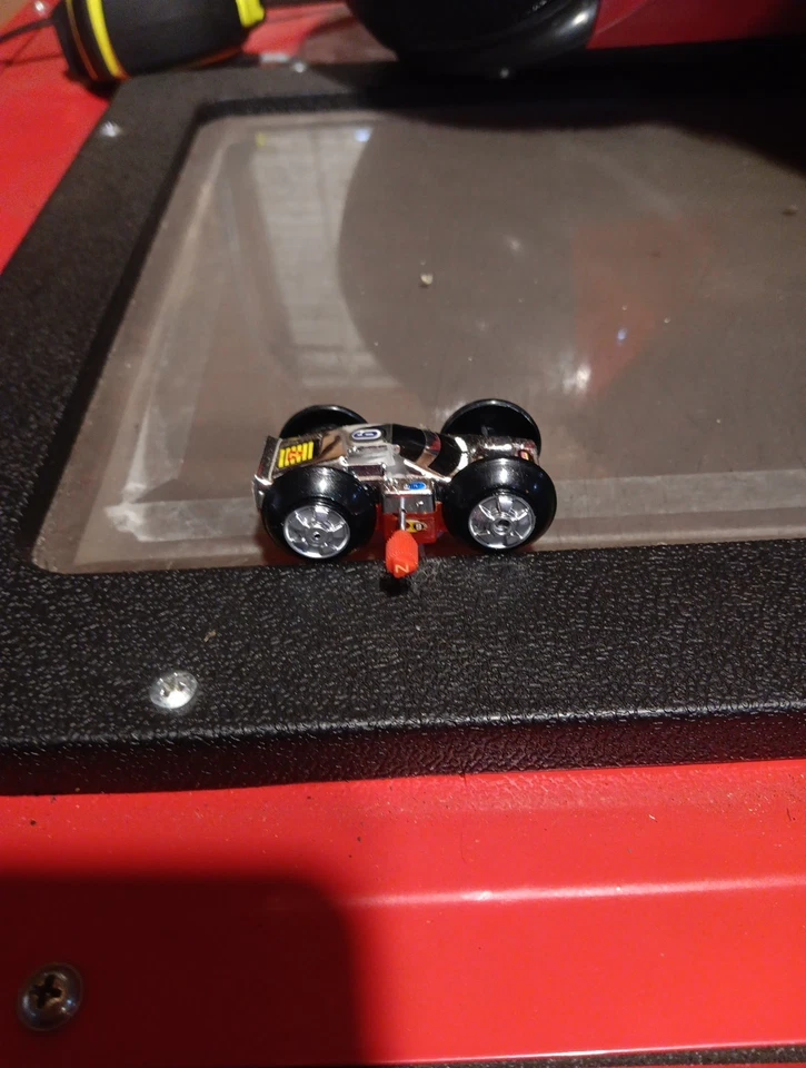 Z Wind Ups Flipping Rowdy Car Edad 3 + Foto 4 de 4