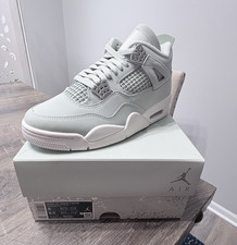 Jordan Air Jordan 4 Retro women s Mid-Top Lac...