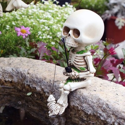 Fishing Skeleton Statue Halloween Decorations, 4.5 Inch Cute Sitting Skull Figur