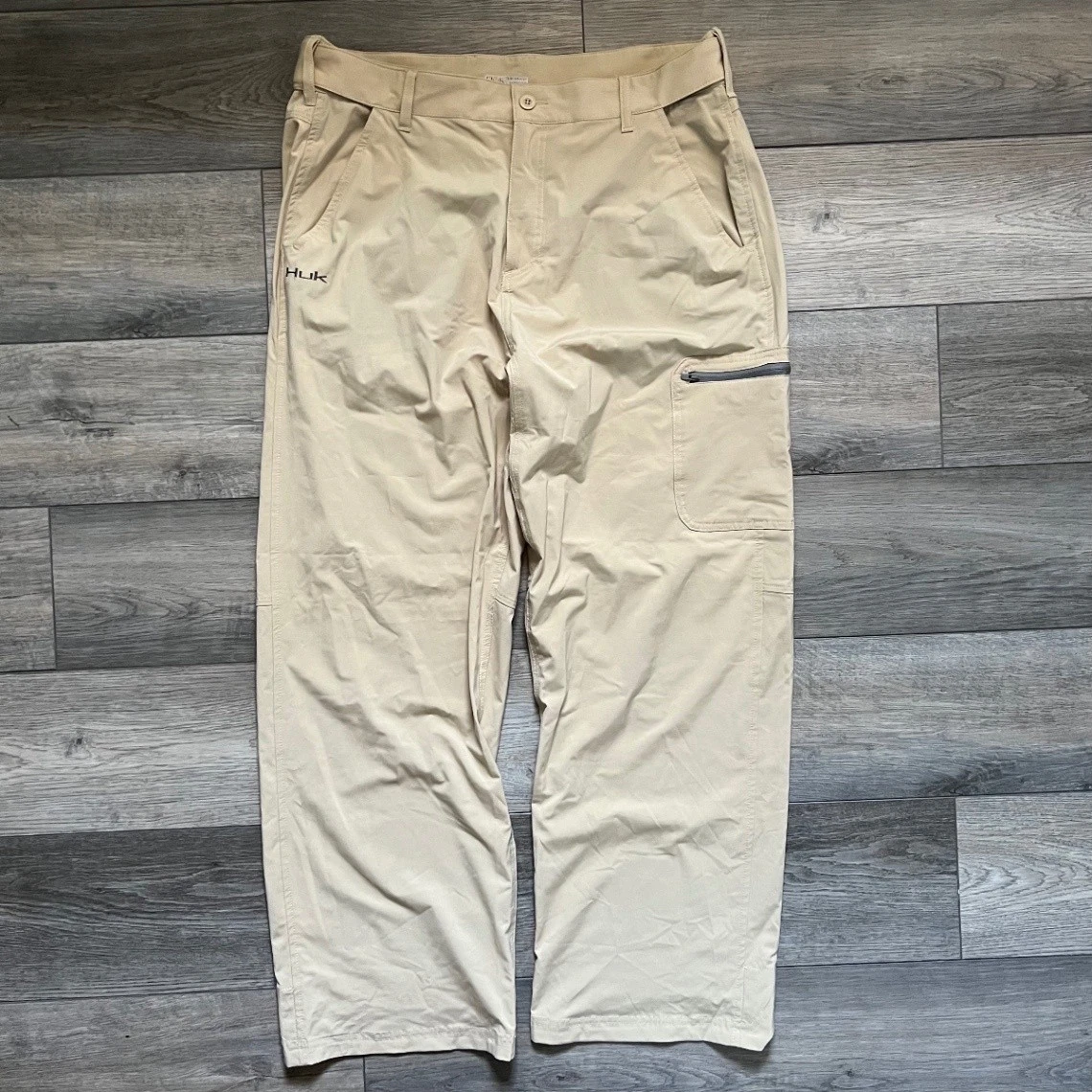 Huk Men's 3XL Cargo Pants Beige Tan Performance Fishing Quick Dry Zip Pockets
Opens in a new window