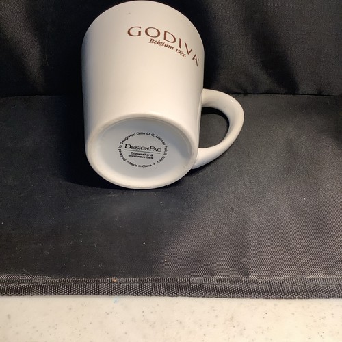 Godiva Belgium 1926 Large Chocolate Mug - Picture 6 of 6