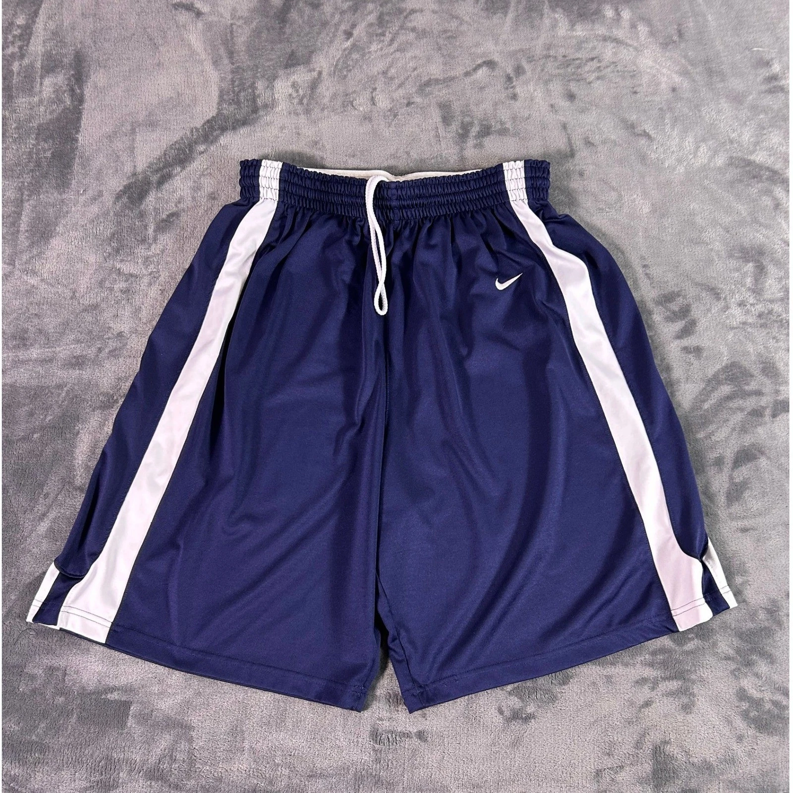 Vintage Team Nike 90s Men's Navy Blue Basketball Shorts Dri-FIT Size Large
