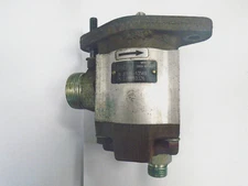 KUBOTA/PARKER AUXILIARY HYDRAULIC PUMP 3319110326/J0116-13569