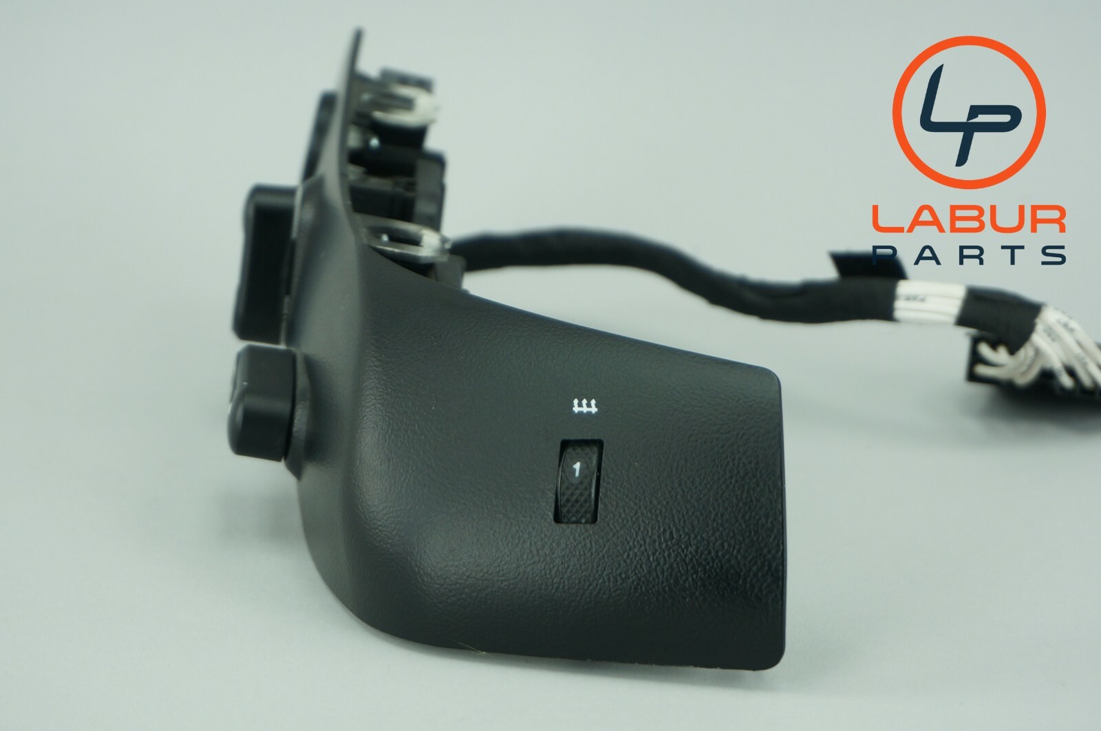 M139 Maserati 03-12 Quattroporte Front Right Passenger Seat Control Switch A1674