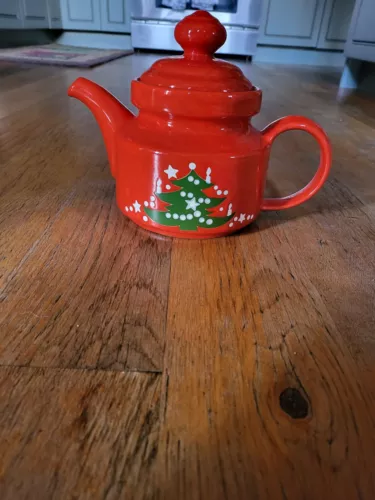 Waechtersbach vintage Christmas Tree red green teapot coffee pot Germany