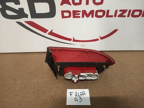 FANALE POSTERIORE DESTRO ALFA ROMEO 156 SW - F ALFA 23 - Foto 3 di 5