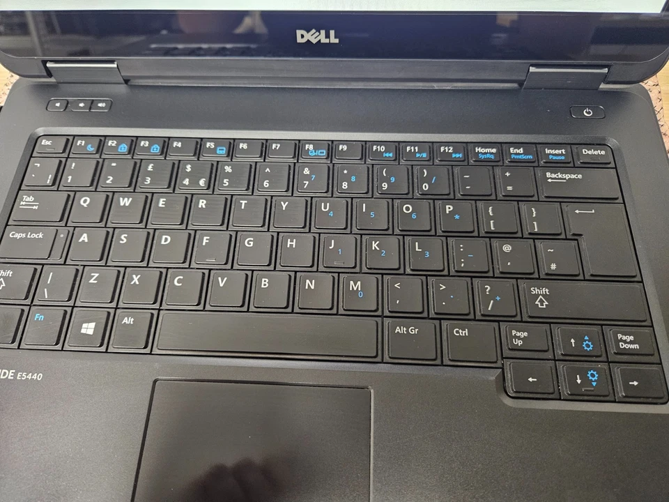 Dell Latitude E5440 14" Touchscreen - i7-4600U - 4GB Ram - No Storage - Image 3 of 4